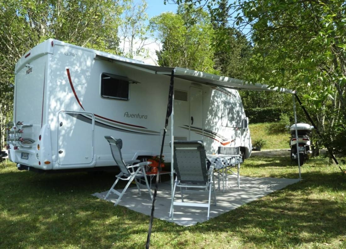Camping Beau Rivage *** — Campingplads in Saint-Ambroix 