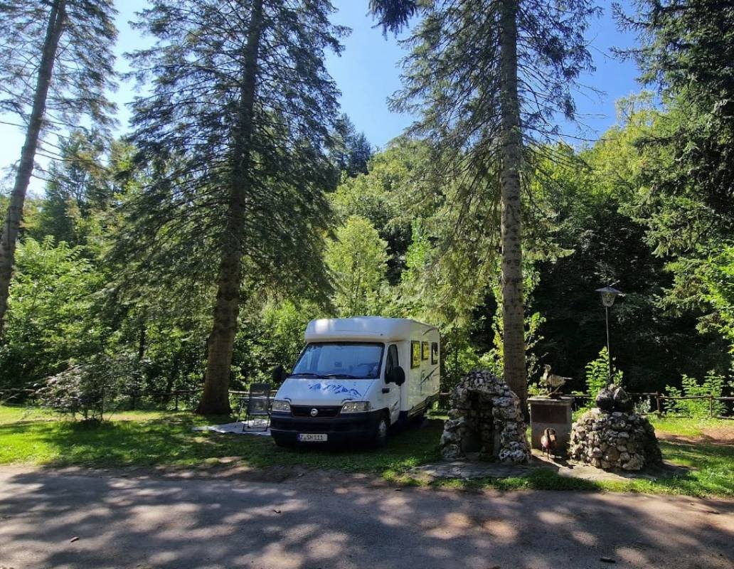 Camping Le temps d'une pause *** — Campingplats in Conques 
