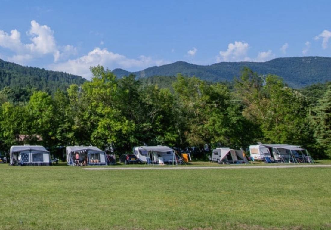 Camping Chamarges ** — Місце для кемпінгу in Die