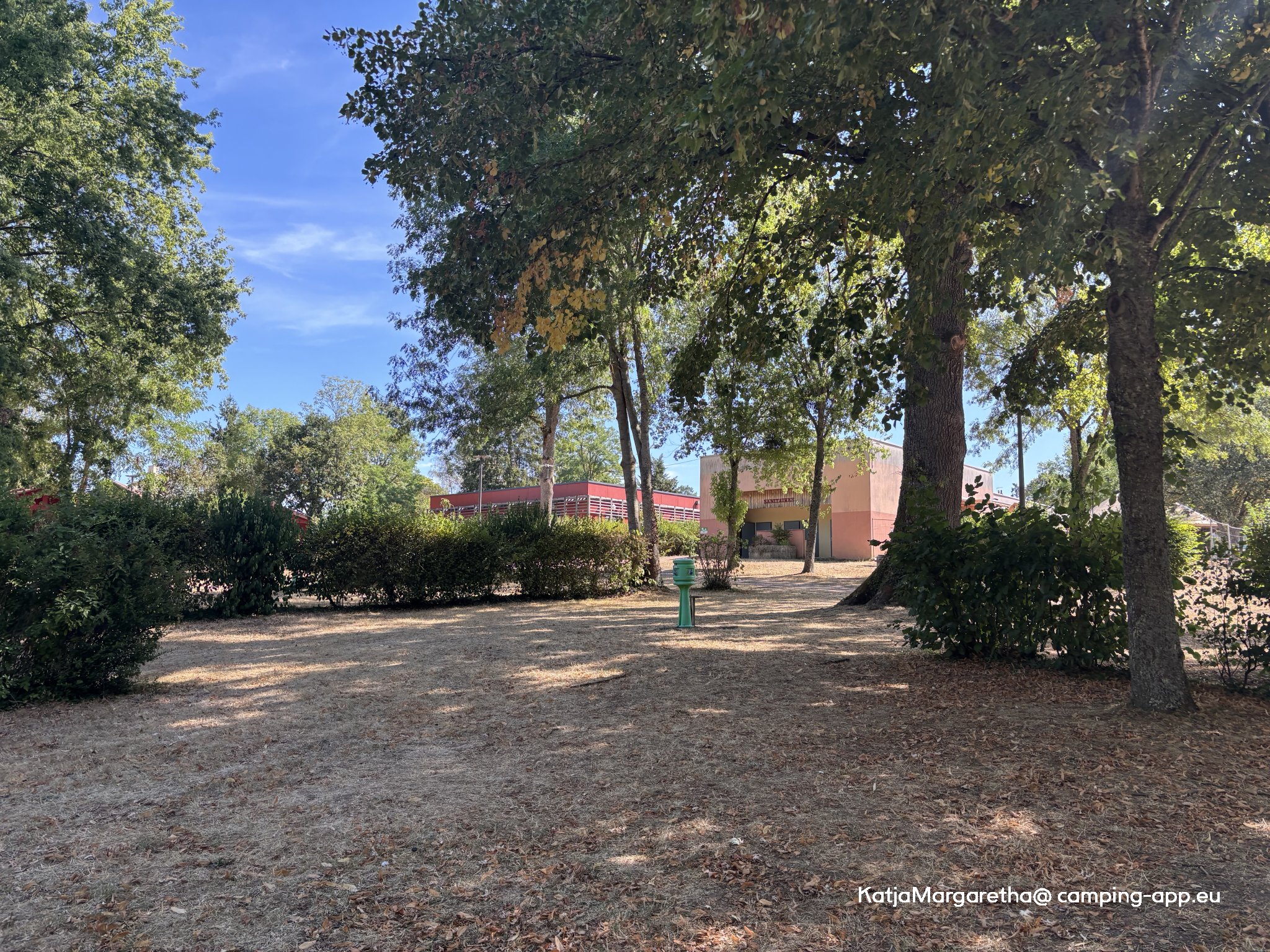 Camping Municipal Précy-sous-Thil — Foto 2
