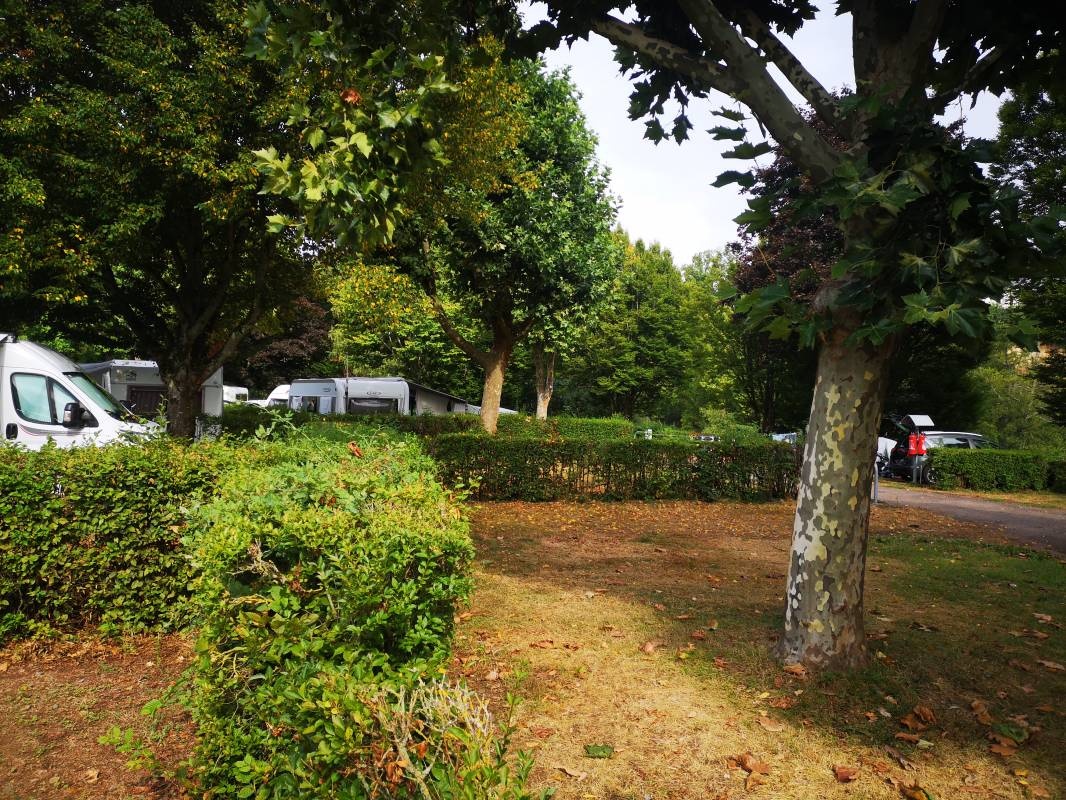 Camping Charolles *** — Camping in Charolles / Bourgogne Franche-Comté