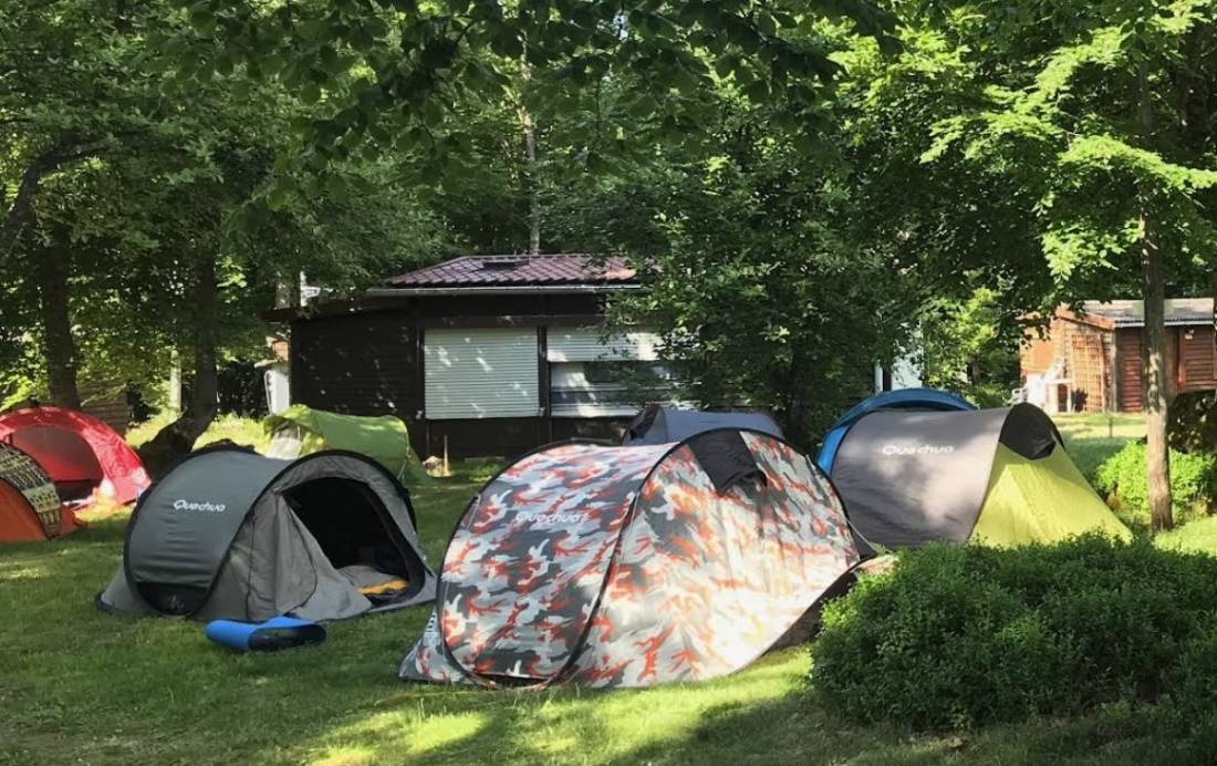 Camping Les Myrtilles *** — Campingplads in Saint-Nicolas-des-Biefs / Grand Est
