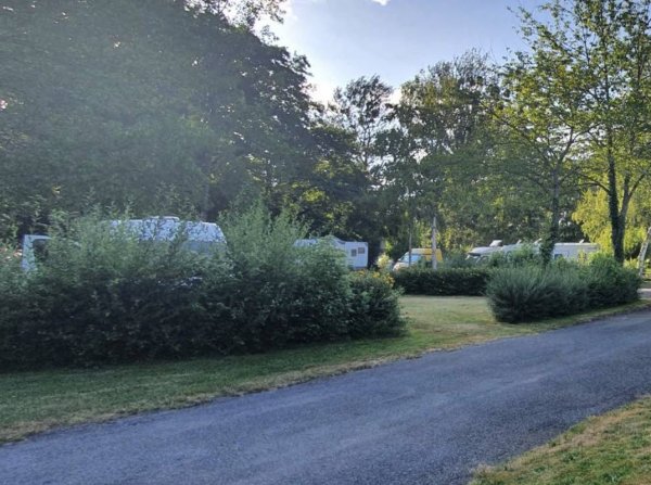 Camping Courtille ***