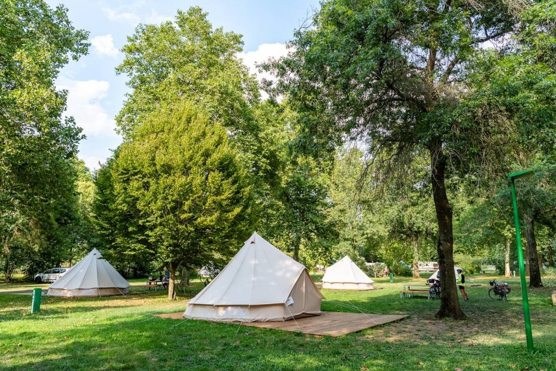 Camping Les Portes de la Loire — Area da campeggio in Chalonnes-sur-Loire