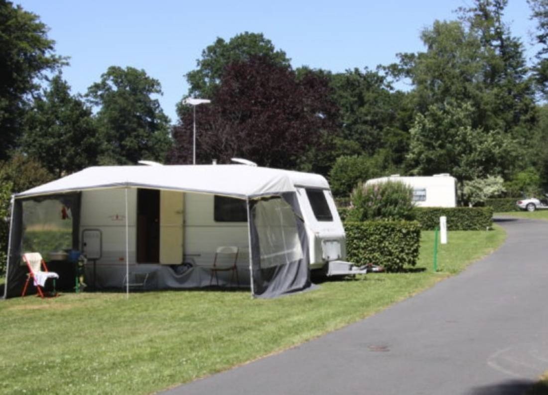 Camping La Fouquerie — Kamp yeri in Flers