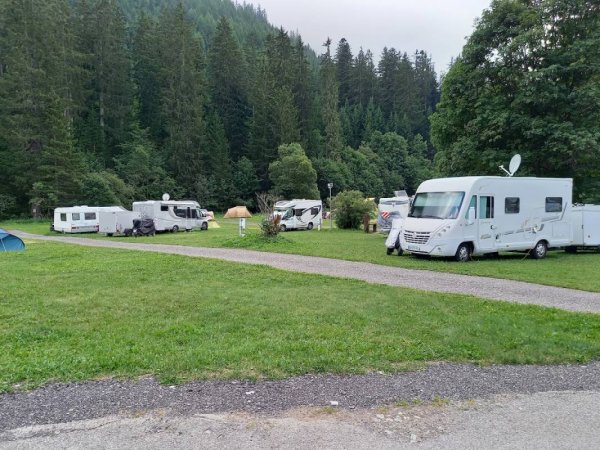 Camping Municipal Le Chamois * — Photo 2