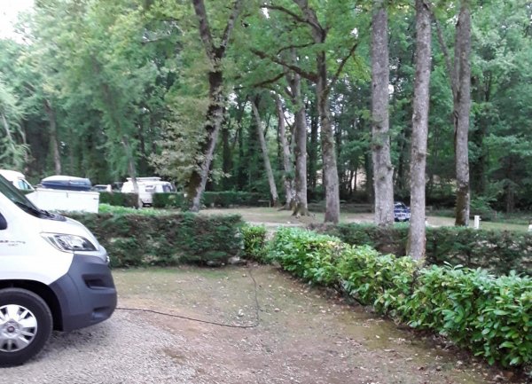 Camping Municipal La Chêneraie — Photo 2