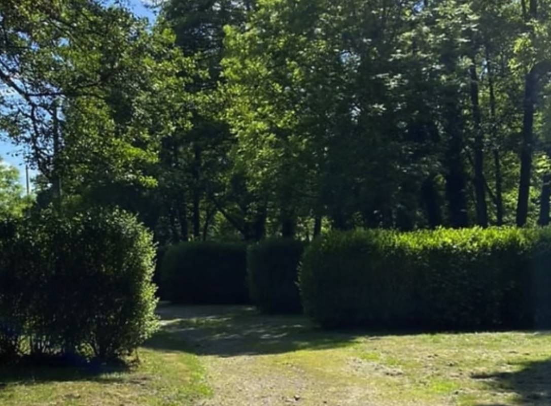 Camping Le Metz ** — 露营地 in Arlanc