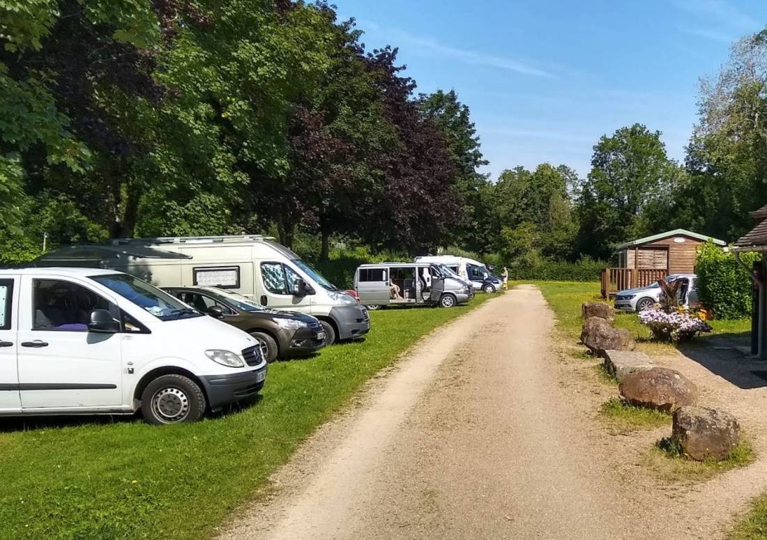 Camping du Pont Picot — Kemp in Clamecy 