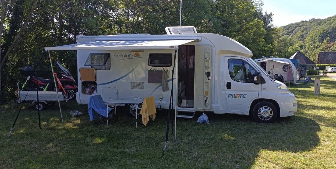 Camping du Pont Picot — Kemp in Clamecy 