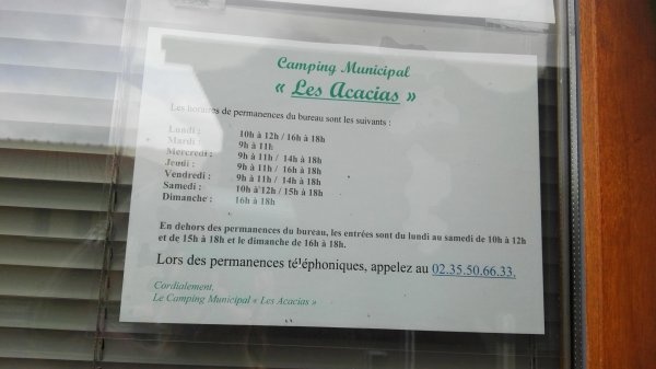 Camping municipal Les Acacias — Cámping in Touffreville-sur-Eu