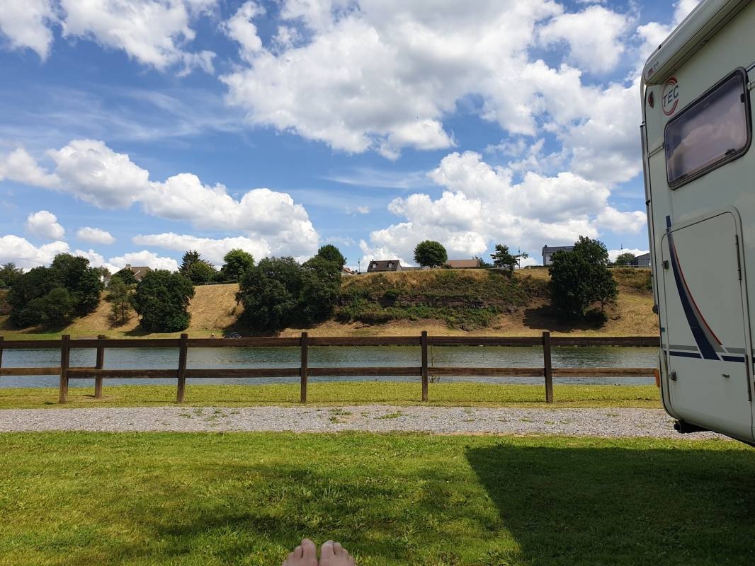 Camping Camp Municipal Des Hayettes — Stellplatz in Vireux-Molhain / Grand Est