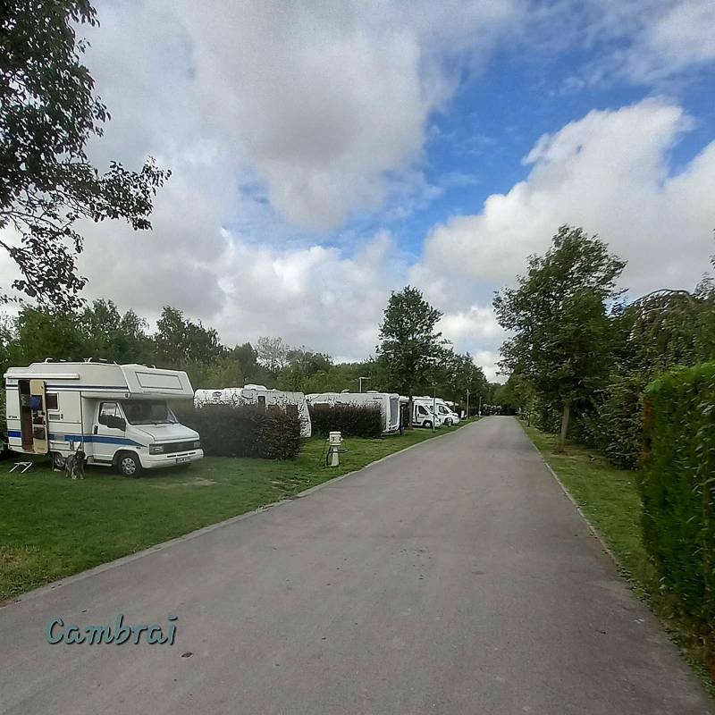 Camping Les Trois Clochers *** — Kemping in Cambrai