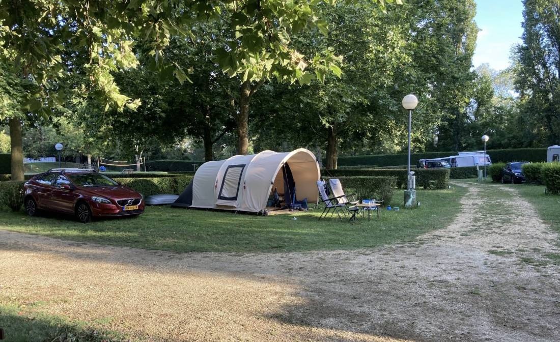 Camping Val Rose — 露营地 in Mennetou-sur-Cher