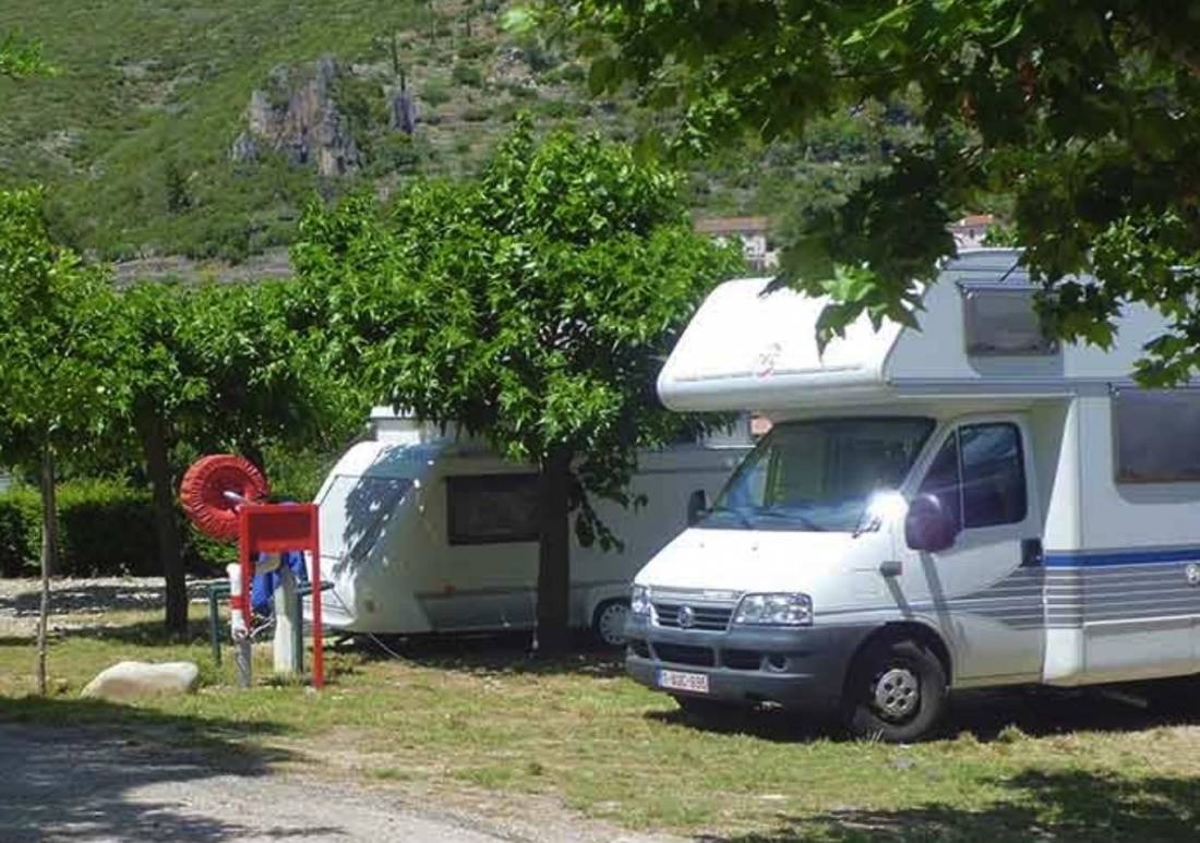 Camping Le Nice ** — Kemping in Roquebrun
