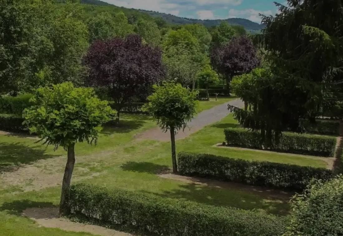 Camping Famille La Vallée Verte *** — Sítio de acampamento in Saint-Nectaire