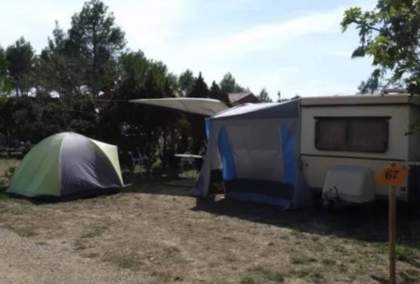 Camping Domaine Le Vernis *** — Photo 2