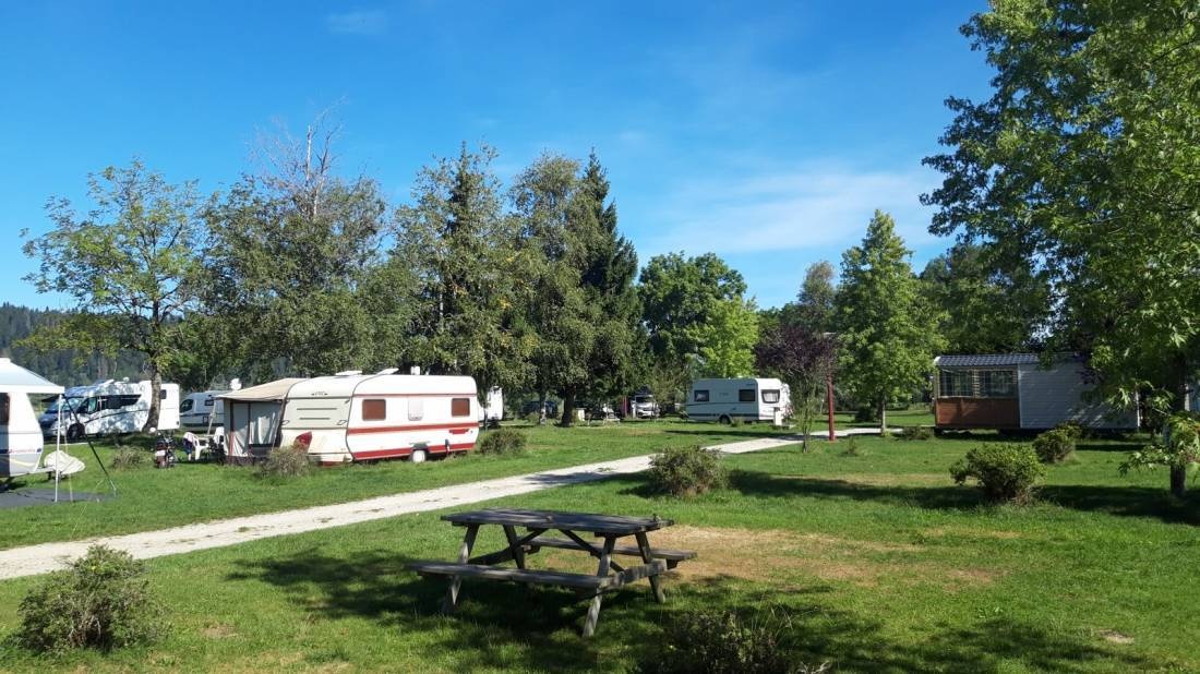 Camping du Lac de Remoray — Місце для кемпінгу in Labergement-Sainte-Marie / Bourgogne Franche-Comté