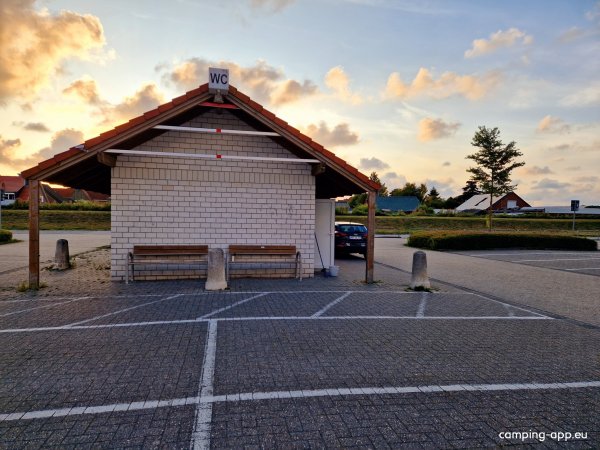 Wohnmobilhafen Norddeich — Foto 4