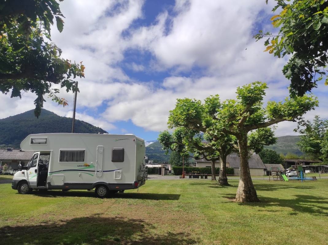 Camping Domec — 露营地 in Lourdes