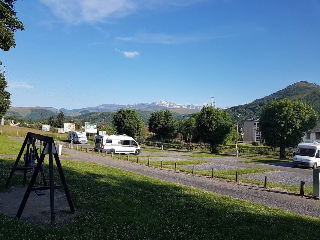 Camping Domec — Cámping in Lourdes