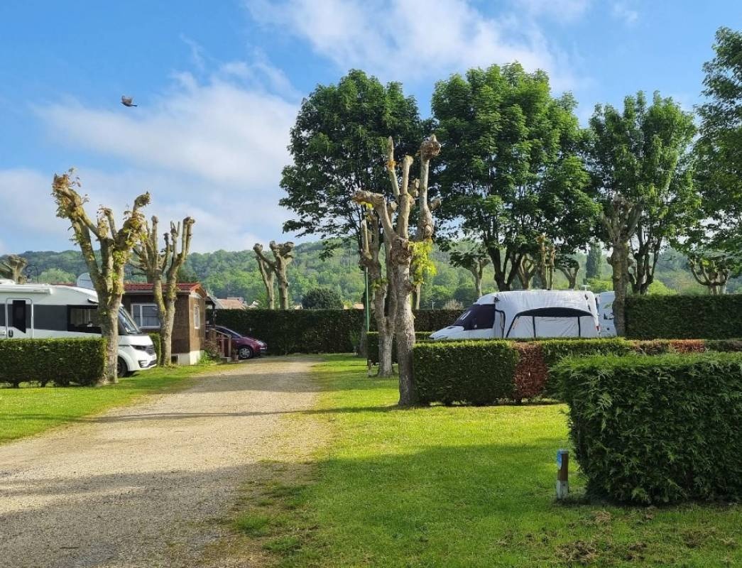 Camping de l'Aigrette *** — Cámping in Attichy / Hauts-de-France