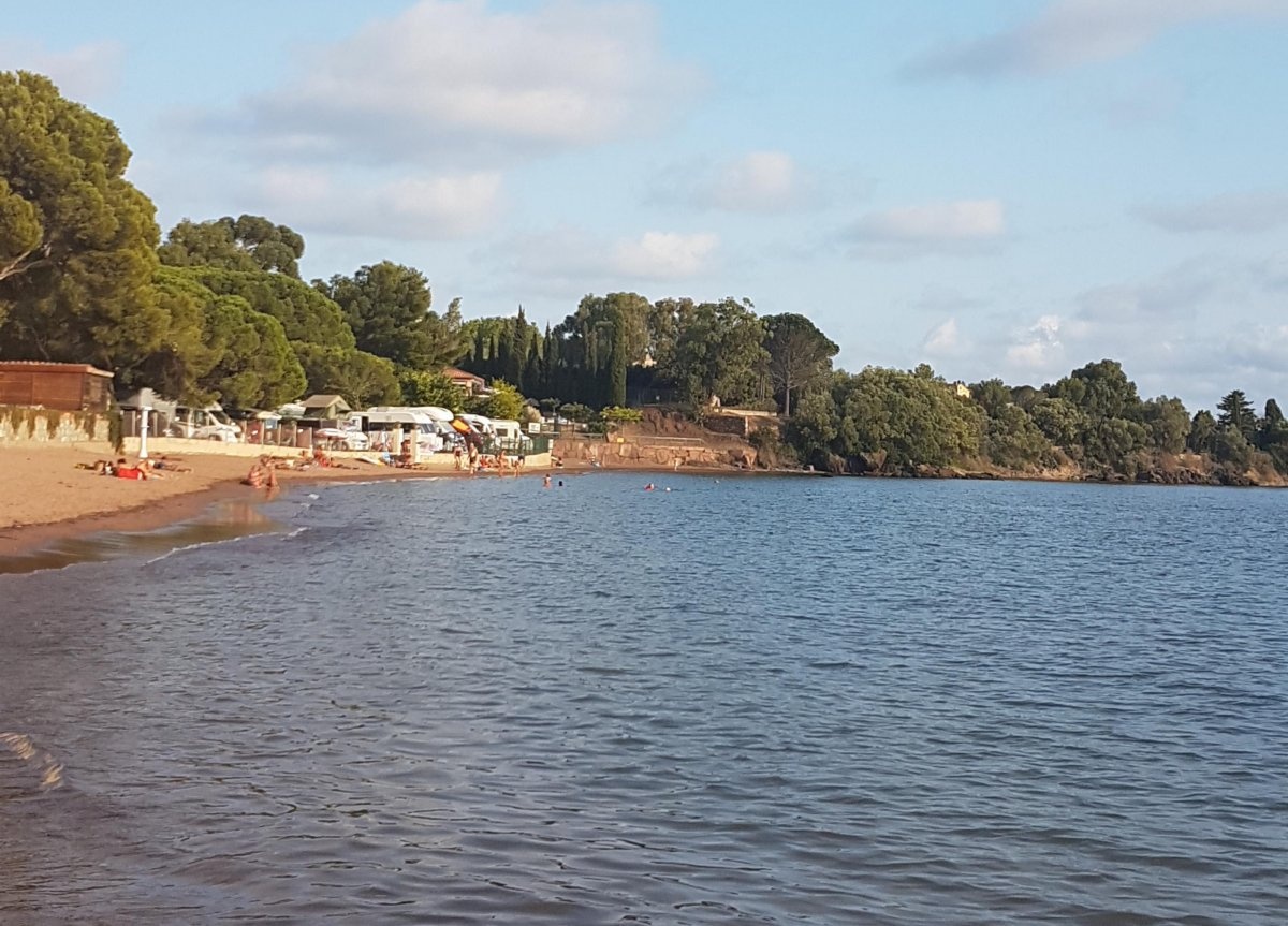 Camping Agay-Soleil — Kamp yeri in Agay / Provence-Alpes-Côte d'Azur