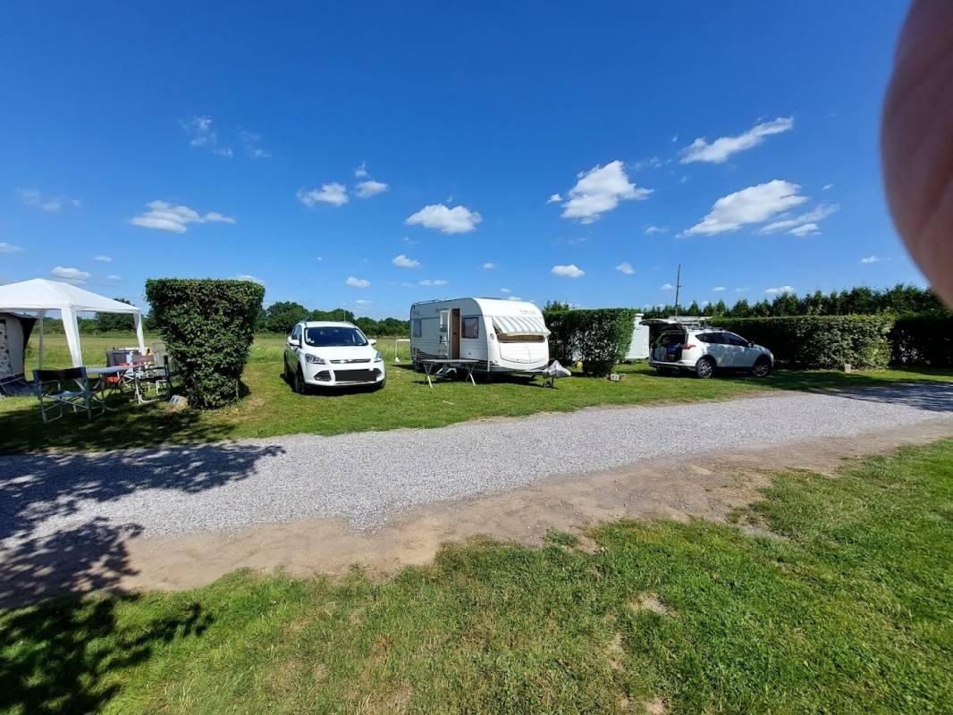 Camping du Val d'Oise — Campingplatz in Étréaupont