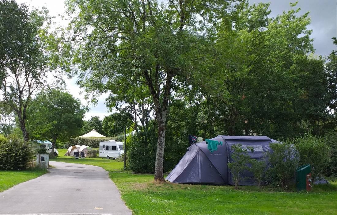 Camping Le Bois Vert **** — Cámping in Le Tallud / Nouvelle-Aquitaine