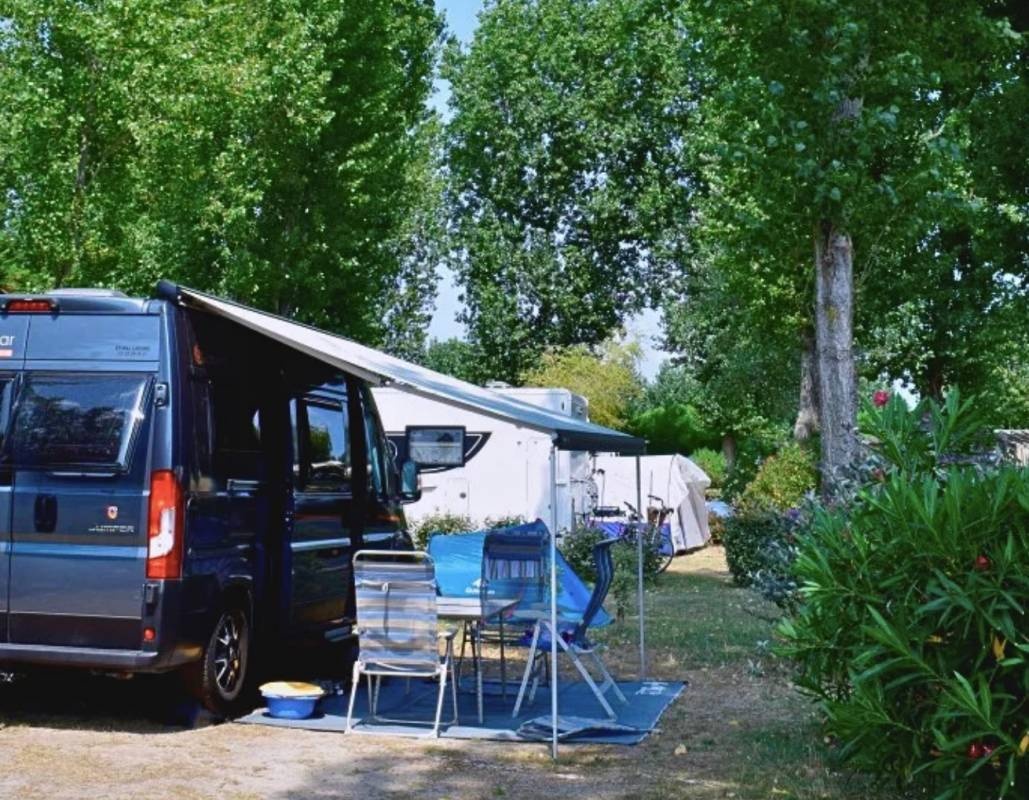 Flower Camping Le Bois d'Amour **** — Kemping in Quiberon