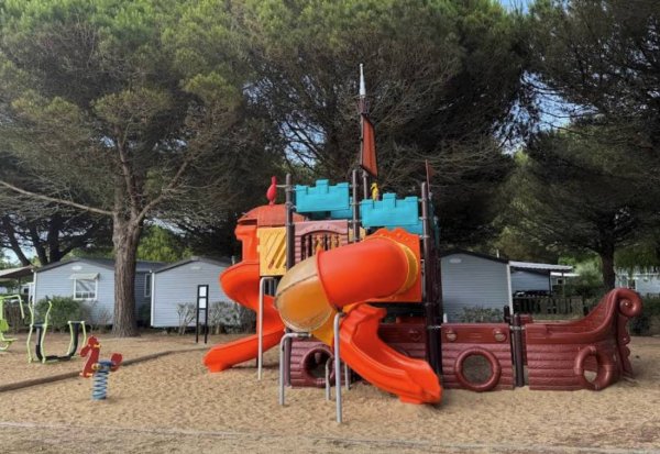 Flower Camping Le Bois d'Amour **** — Photo 3