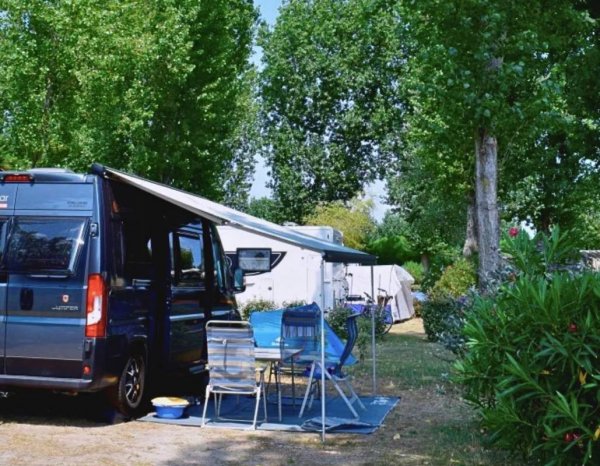 Flower Camping Le Bois d'Amour ****