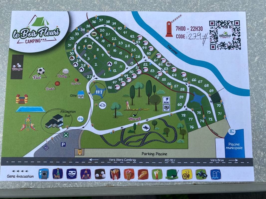 Camping Le Bois Fleuri — Campingplads in Illiers-Combray