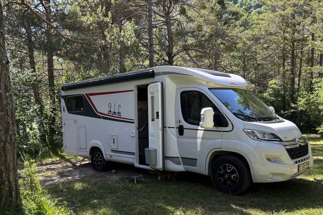 Camping Park Sérigons *** — Cámping in La Roche-des-Arnauds