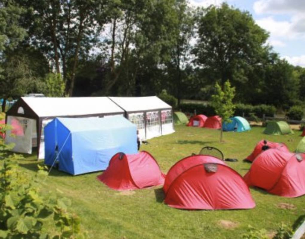 Camping Municipal Le Port Ribouet ** — Area da campeggio in La Jaille-Yvon