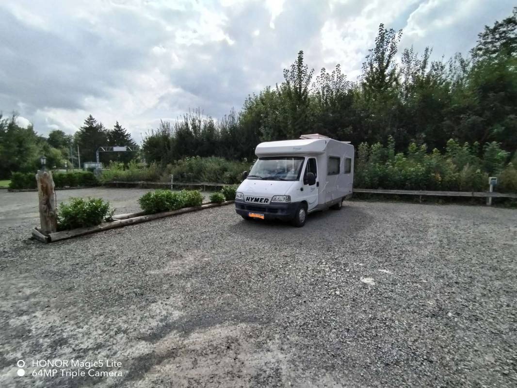Stellplatz Unter der Homburg Stadtoldendorf — Camperplaats in Stadtoldendorf