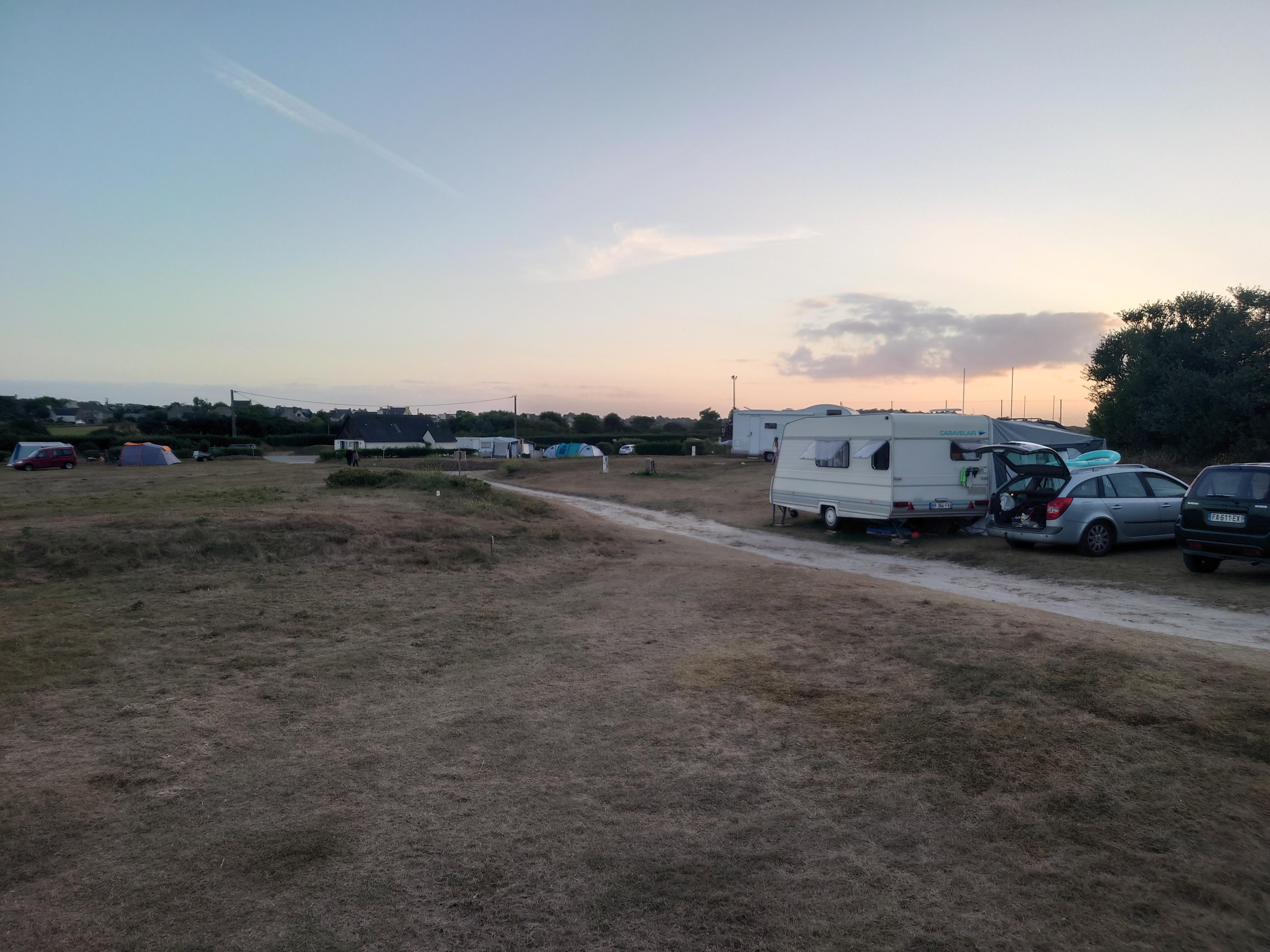 Camping Les Dunes — Camping in Lampaul-Ploudalmézeau