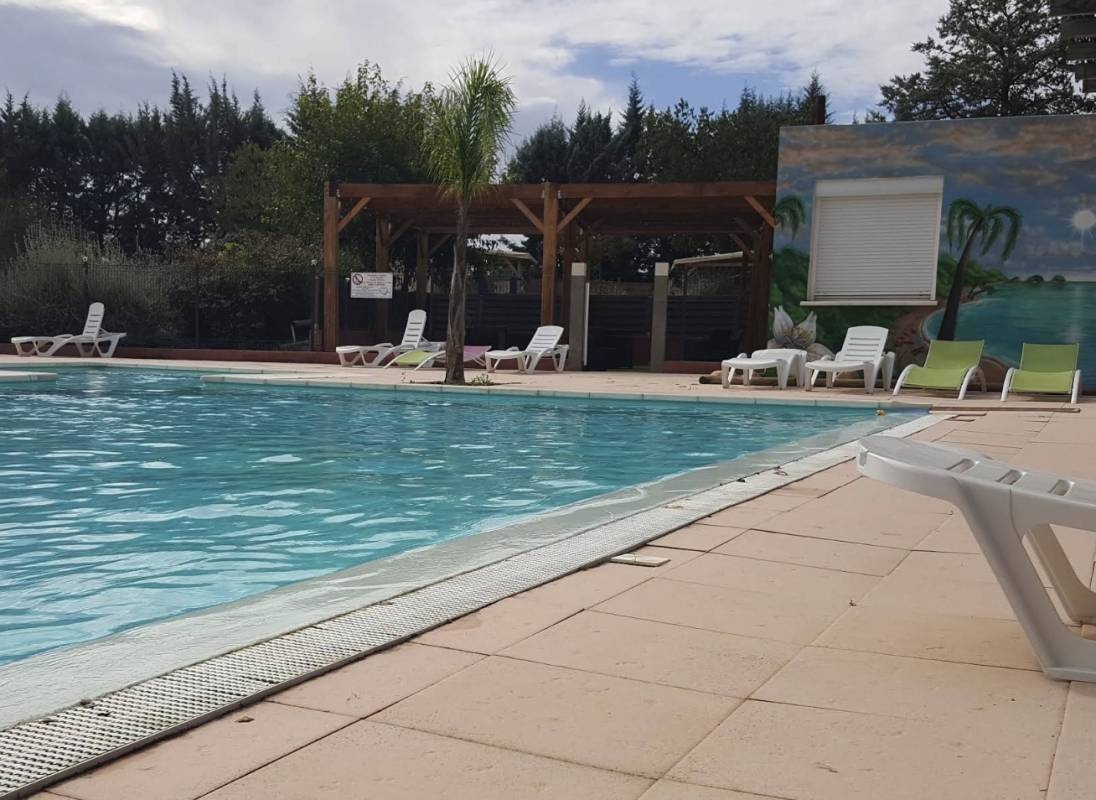 (FKK / NATURIST) Le source St Pierre **** — Campingplatz in Aniane