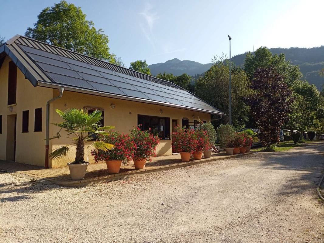 Camping Club Le Courtialet — Campingplats in Avignonet