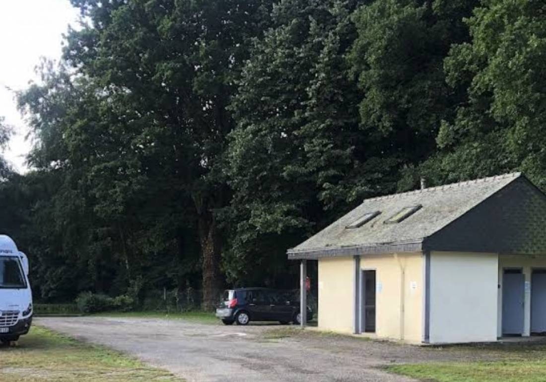 Camping Municipal Le Haut-Corlay — Area da campeggio in Le Haut-Corlay