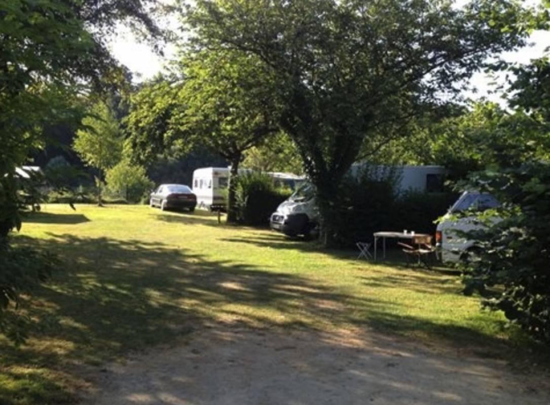 Camping Municipal du Bac ** — Kemp in Ménil 