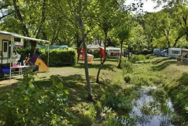 Camping Le Moulin De Paulhiac **** — Photo 2