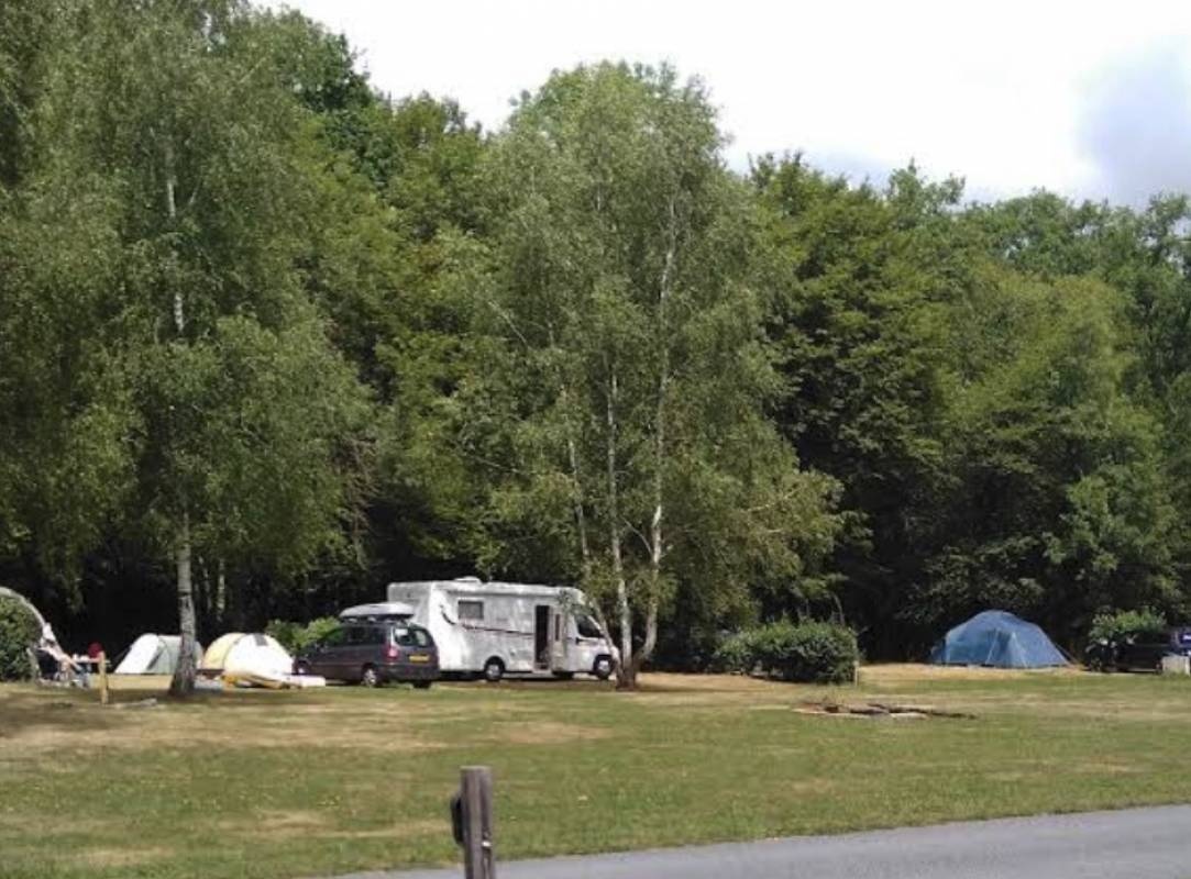 Camping du Moulin de Piot *** — Kemping in Cheniers 
