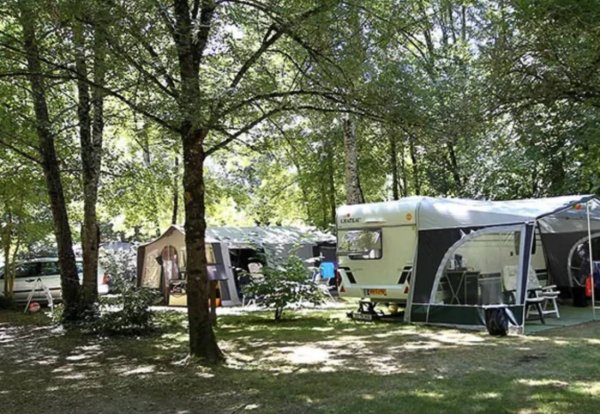 Camping le Moulin de Mellet ***