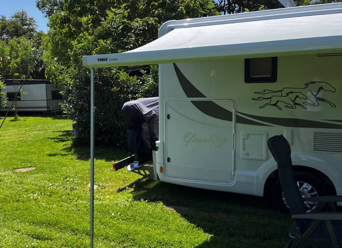 Camping le nant des mules — Sítio de acampamento in Massongy 