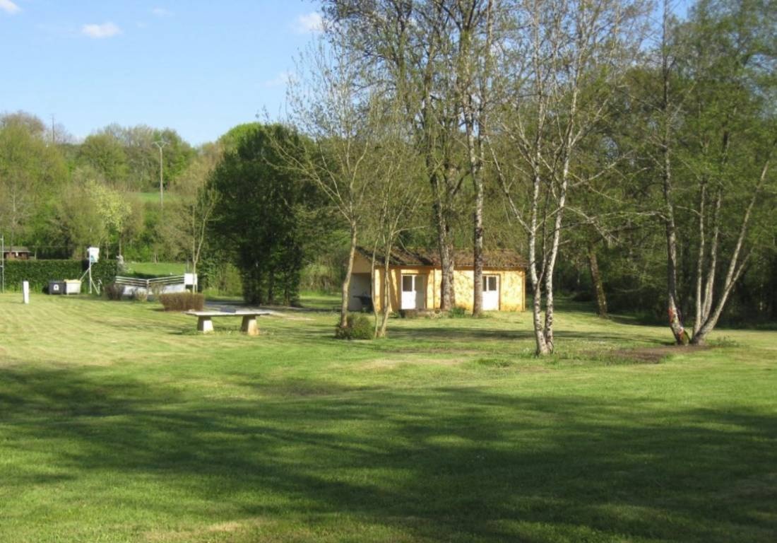 Camping Municipal du Val de l’Argentor — Campingplats in Nanteuil-en-Vallée