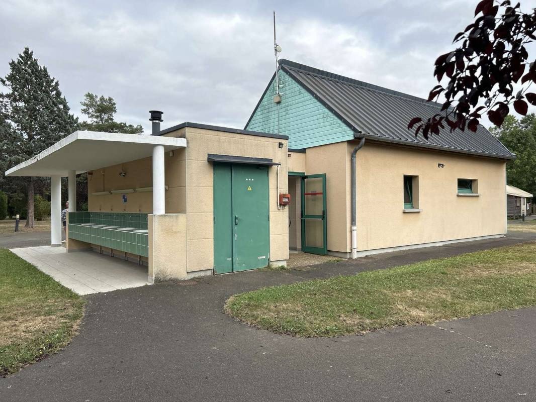 Camping Municipal du Val De Braye — Camping in Bessé-sur-Braye / Pays de la Loire