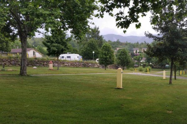 Camping Municipal Les Bruyères — Photo 3