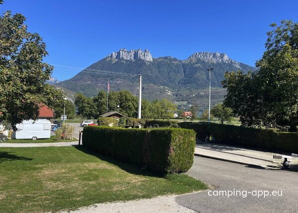 Camping Les Champs Fleuris *** — Photo 3