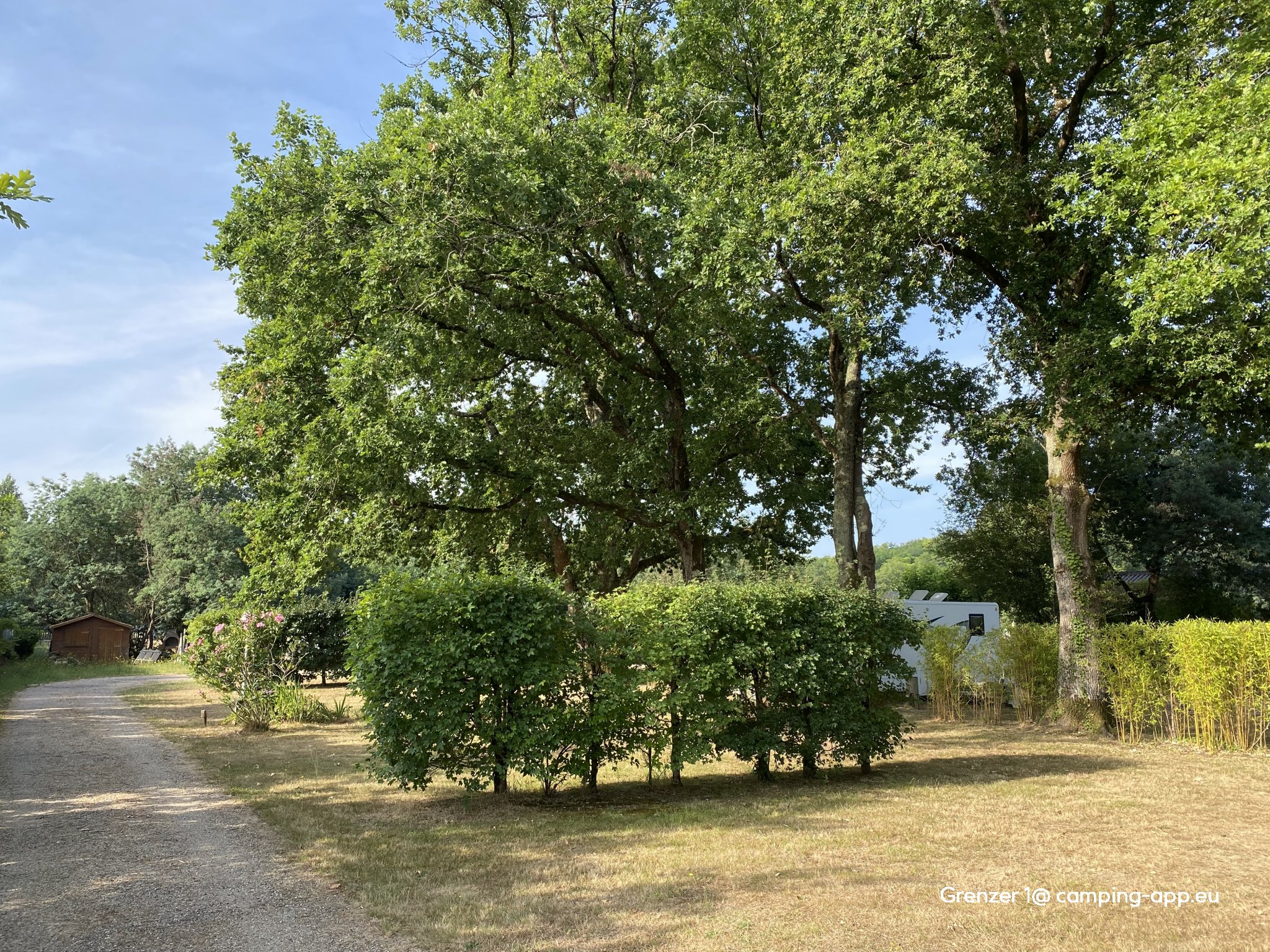 Residential Camping Paradise — Zdjęcie 3